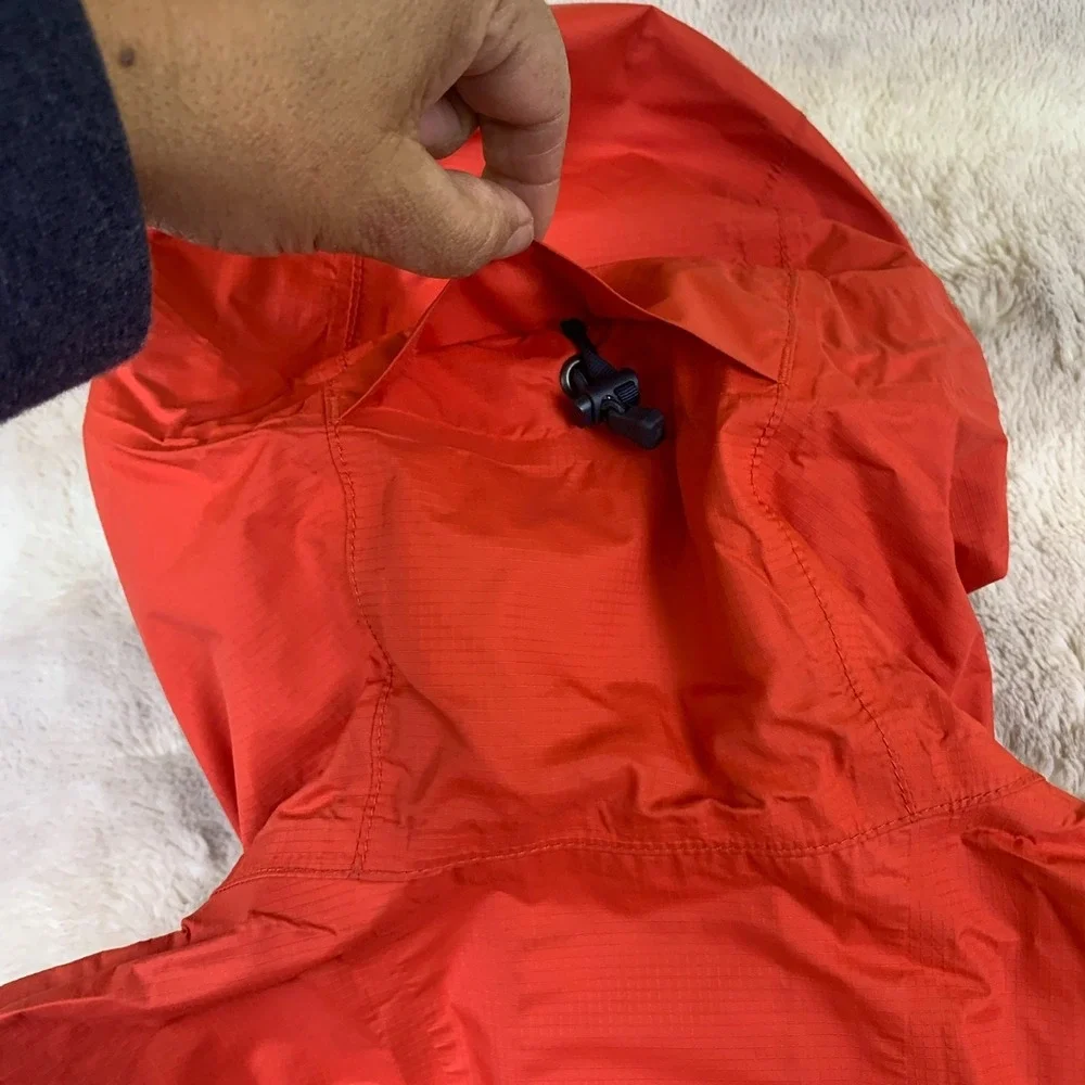 The North‎ Face DryVent Rain Jacket Mens Red Blue Hooded Shell